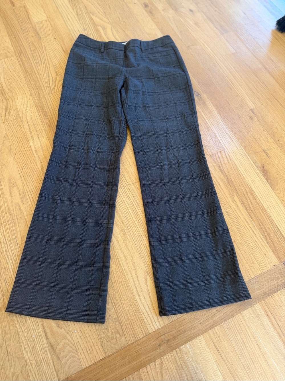 Ladies Size 4 "New York & Company" Charcoal Plaid Boot Cut Pants GUC